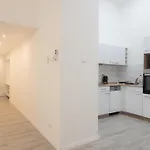 Luxury Apartment In The Central
